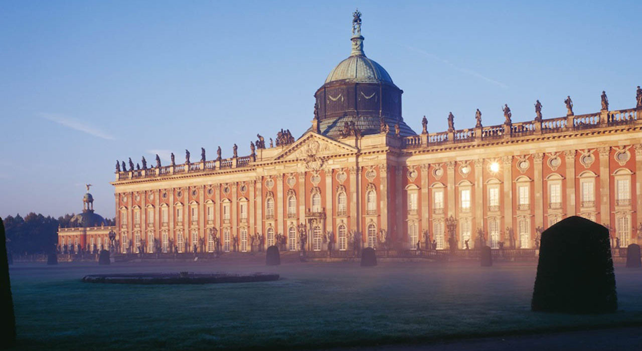 Potsdam, Park Sanssouci, Neues Palais, Gartenseite.